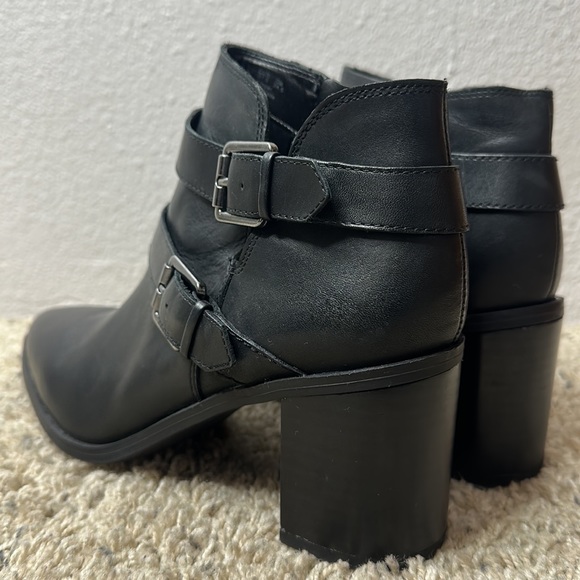 Franco Sarto Buck Ankle Booties, size 7.5M - Picture 7 of 15